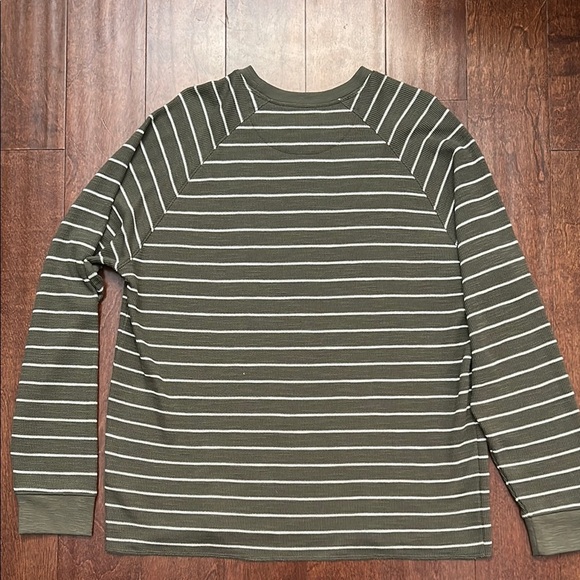 Vince Men’s Green and White Long Sleeve Tee, Size - Picture 10 of 12
